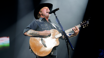 Country star says California has become nearly impossible to work in - Fox News