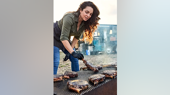 Meat expert debunks biggest STEAK MYTHS - Fox News