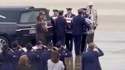 Emotional airport tribute unfolds as travelers honor fallen service member - Fox News