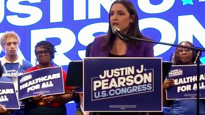 AOC accused of putting on new accent during Memphis rally - Fox News
