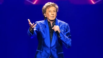 Legendary singer cancels concert just before curtain after cryptic announcement - Fox News