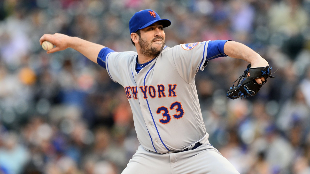 Mets ace Harvey has torn ligament in elbow