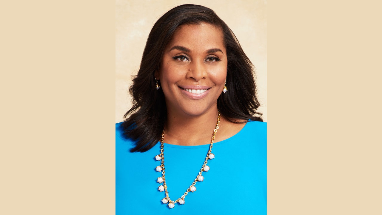 Fox Front To Black Joi Gordon Ceo Of Dress For Success Worldwide Fox Business