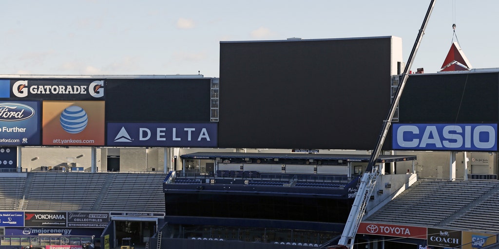 Delta sign in right field means another step in stadium advertising -  Pinstripe Alley