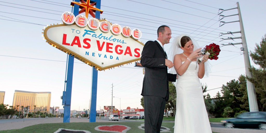 Pros And Cons of Marriage After 60