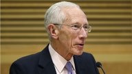 Fed's Fischer: U.S. Weathering Foreign Weakness, Strong Dollar 'Reasonably Well'