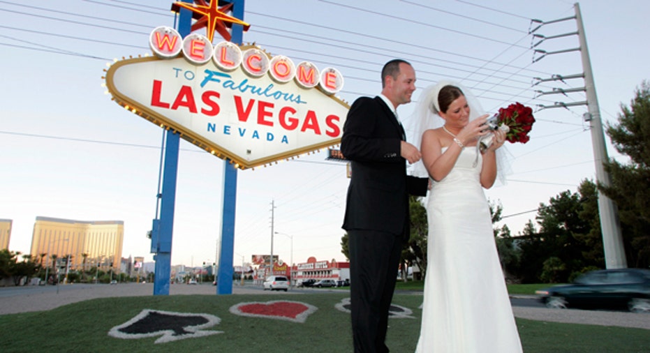 LIFE VEGAS WEDDING