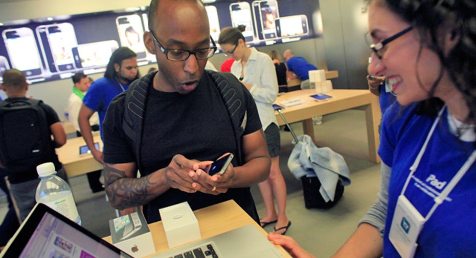 Apple Store Customer Service Desk