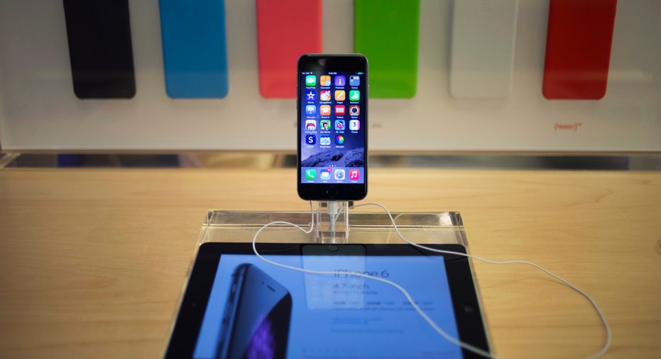 APPLE-IPHONE/
