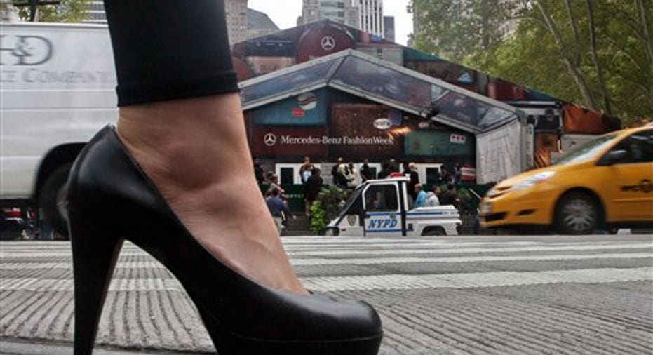 FASHION WEEK BRYANT PARK