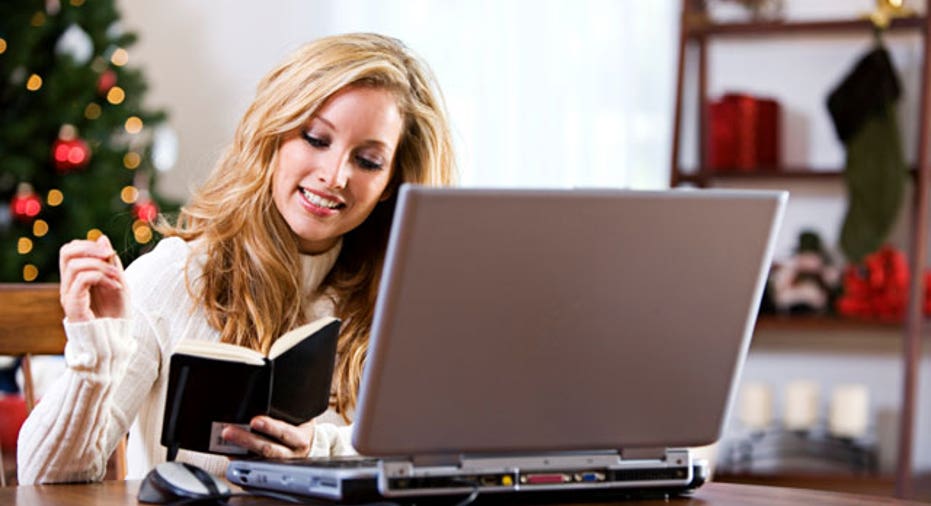 Woman_Shopping_Online_Holidays_Black_Friday