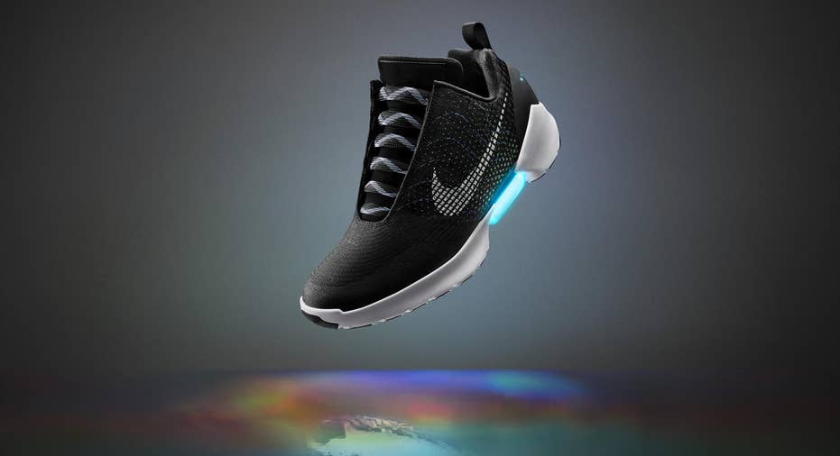 Nike HyperAdapt power laces FBN