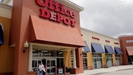 Office Depot beats 1Q profit forecasts on cost cuts