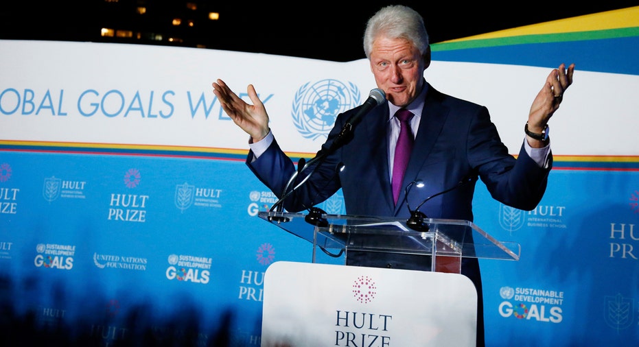 Bill Clinton Hult Prize 2017 AP FBN