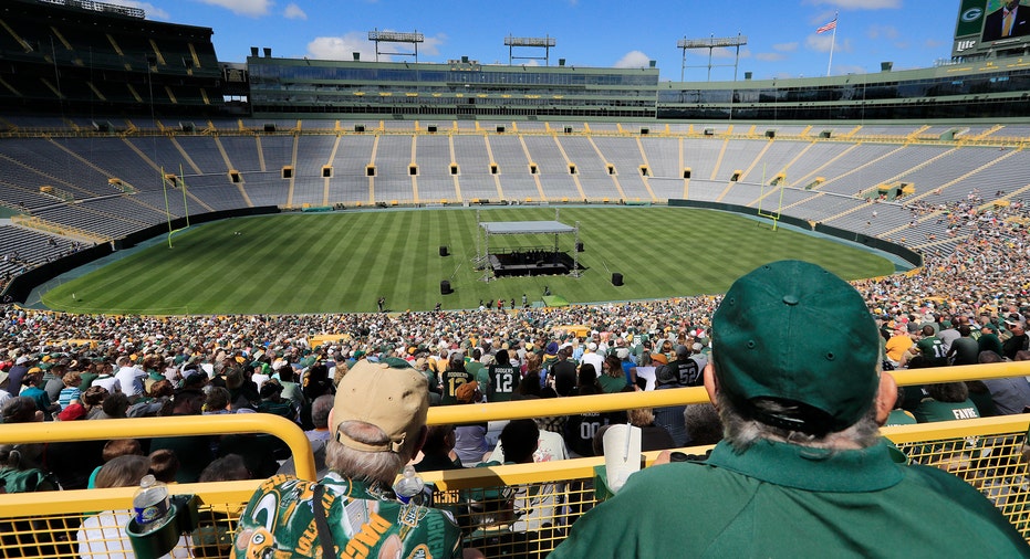 Packers Lambeau Field AP FBN