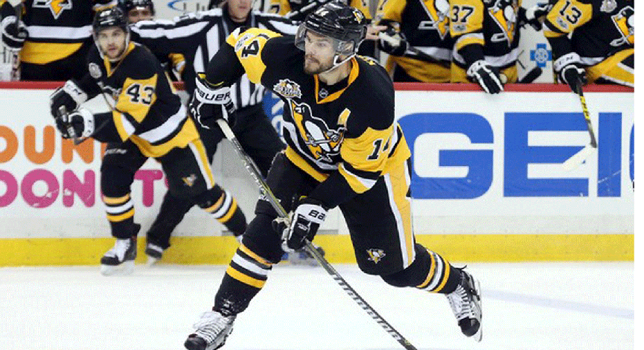 Pens Chris Kunitz  Reuters