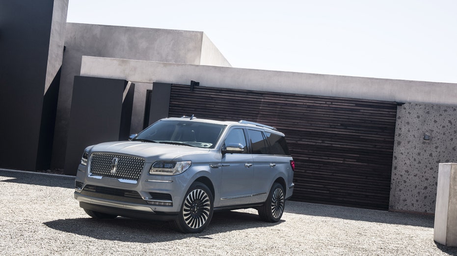 2018 Lincoln Navigator Ford photo FBN