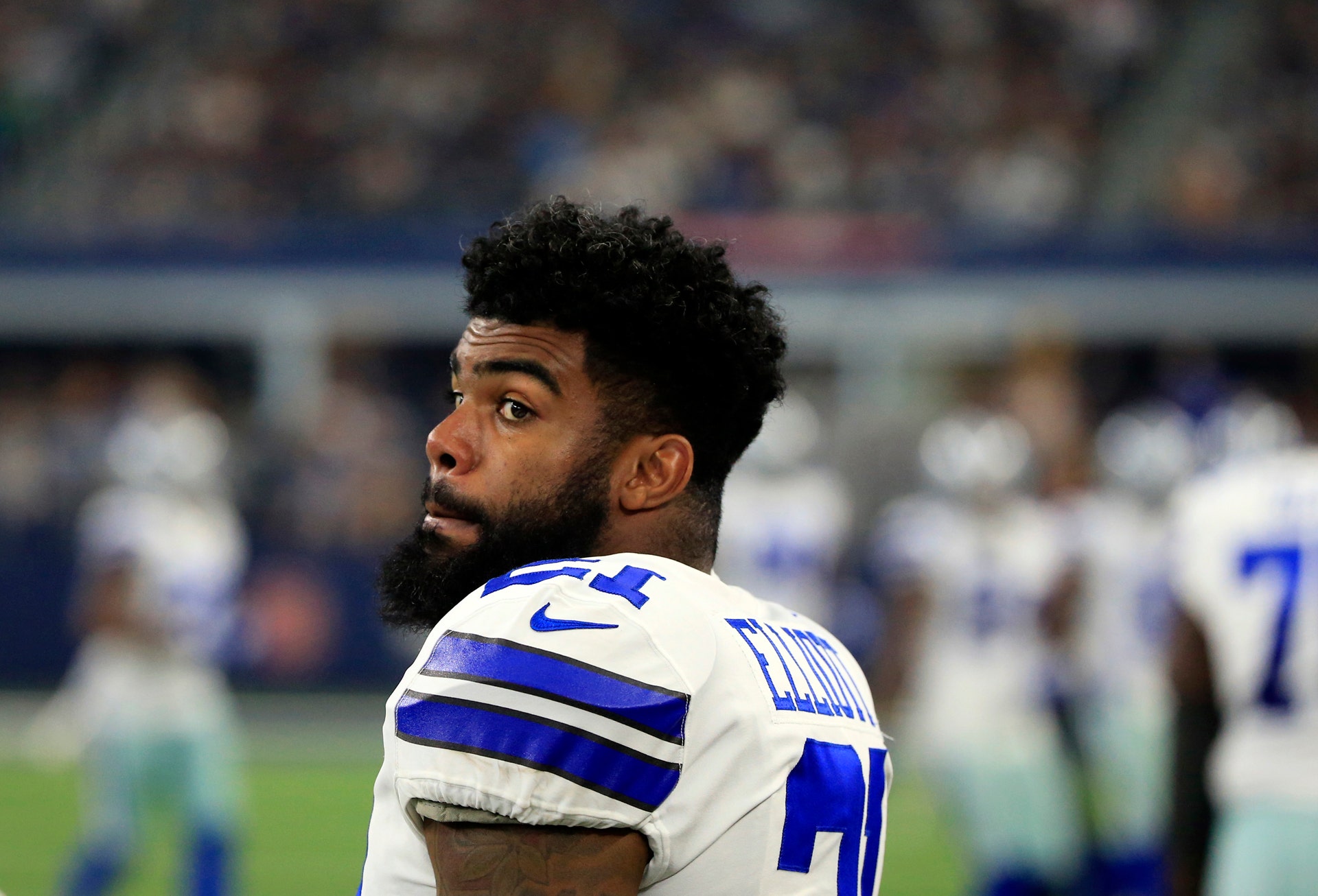 Cowboys' Ezekiel Elliott Loses Appeal, 6-game Suspension Reinstated ...