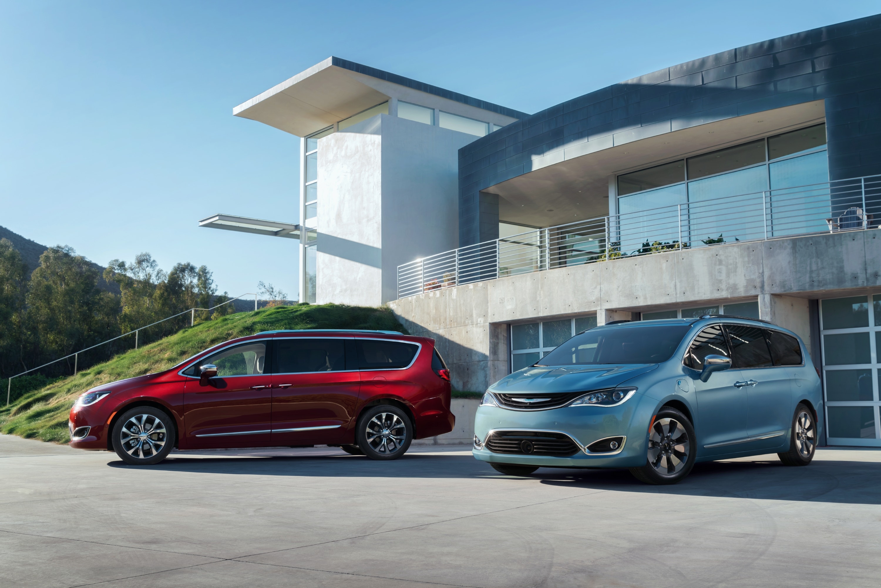 Fiat Chrysler Recalls Pacifica Minivans To Fix Seat Belt Fiat Chrysler Recalls Pacifica Minivans To Fix Seat Belt