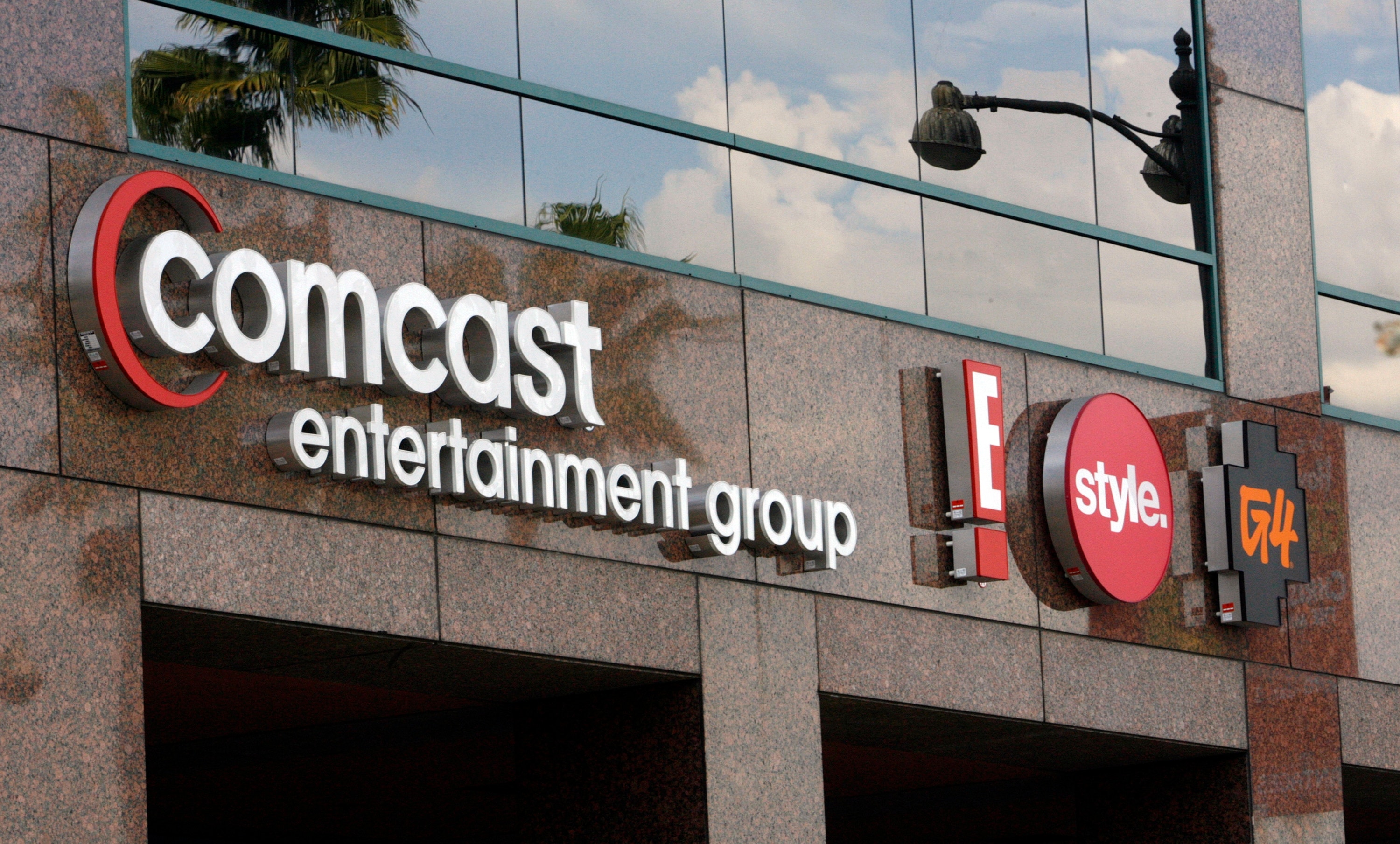 Comcast to Add Netflix to Latest SetTop Boxes Fox Business