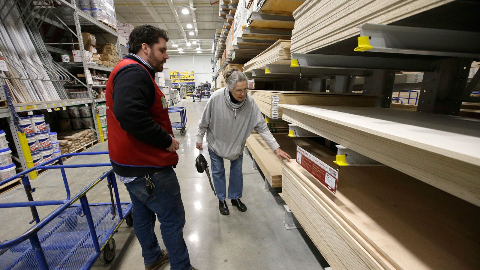Lowe S Looks To Keep Up With Home Depot As 4q Earnings Loom Fox