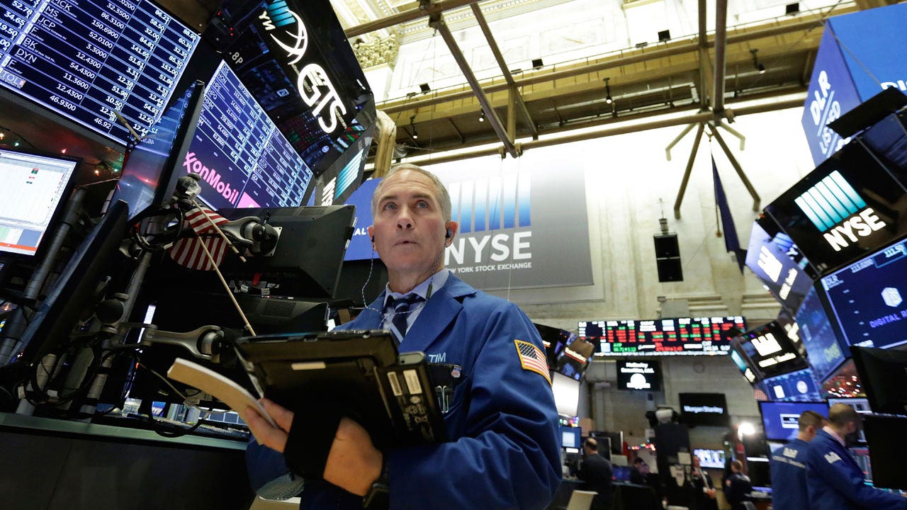 Stocks mixed to kick off September
