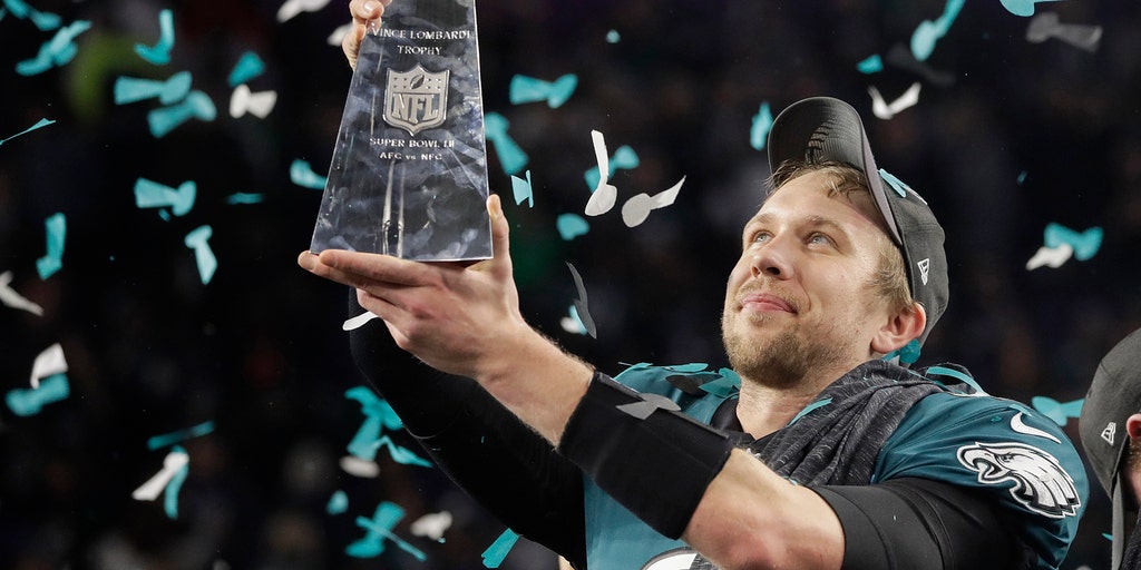 Super Bowl bonuses: Eagles $112,000, Patriots $56,000