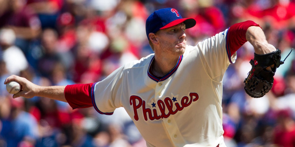 Roy Halladay did stunts and had amphetamines in system prior to fatal plane  crash, NTSB report says 