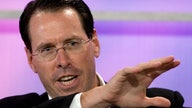 AT&T CEO:Time Warner deal on track for year-end close