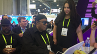 Stevie Wonder wows crowd on 'smart' piano at tech show