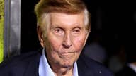 Sumner Redstone leaving Viacom board after February meeting