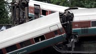 Two-thirds of U.S. commuter railroads may not meet crash technology deadline: report