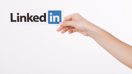 5 Steps to Take When Using LinkedIn to Network for a Job
