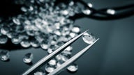 De Beers to start marketing lab-grown diamonds