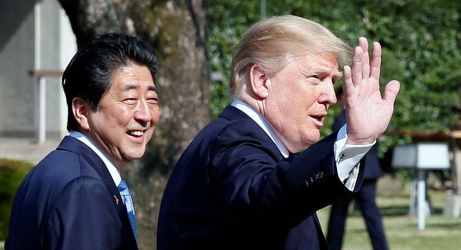 Trump Abe  REUTERS/Toru Hanai