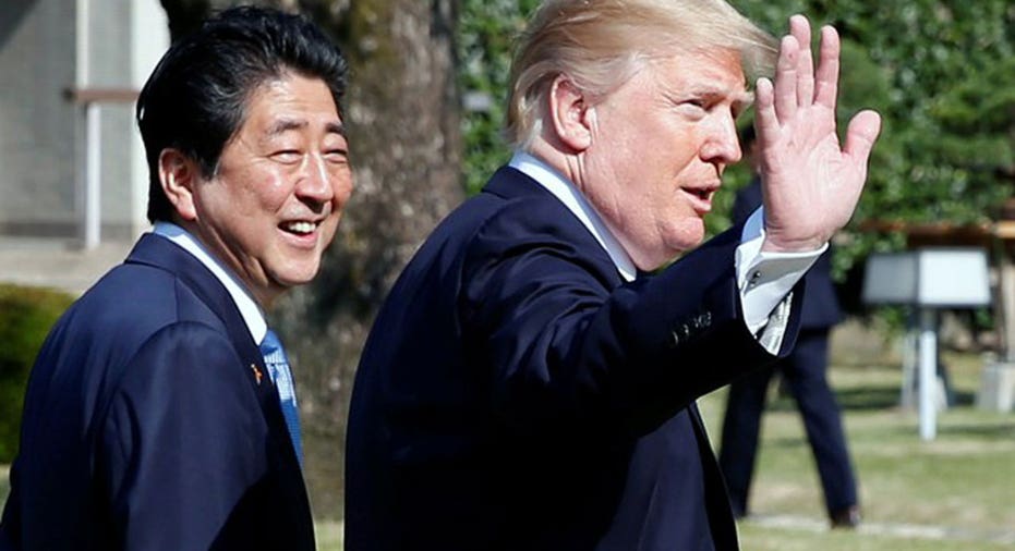 Trump Abe  REUTERS/Toru Hanai