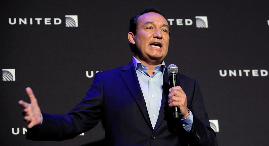 United Airlines CEO Oscar Munoz FBN