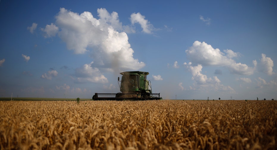 Farmers, farming, crops