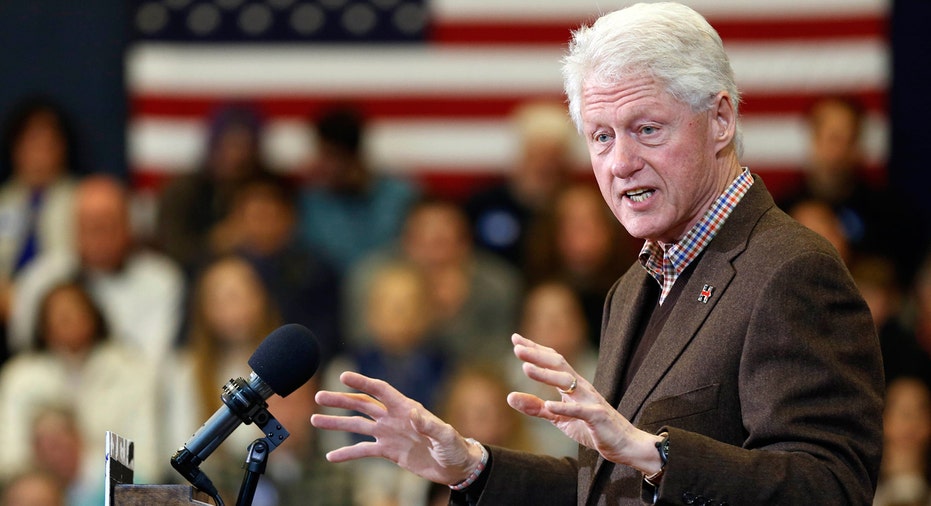 Bill Clinton New Hampshire 2016 AP FBN