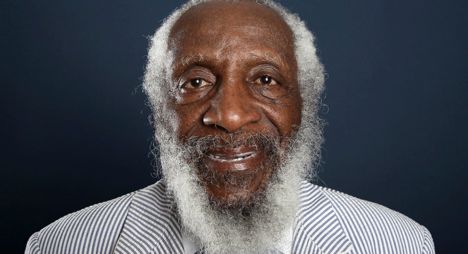 Dick Gregory AP FBN