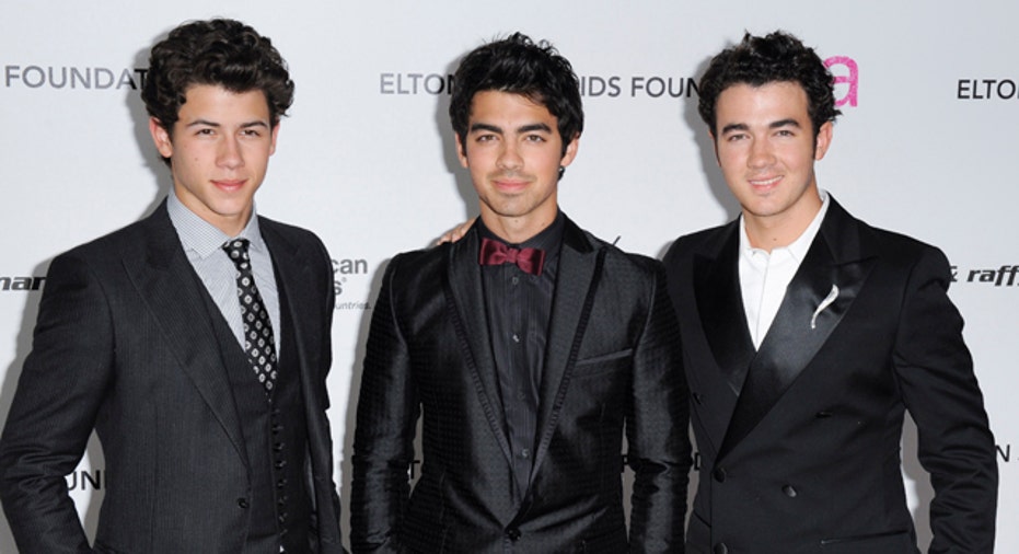 Singers Jonas Brothers