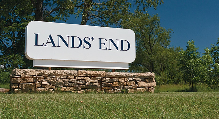 Lands' End, Accessories