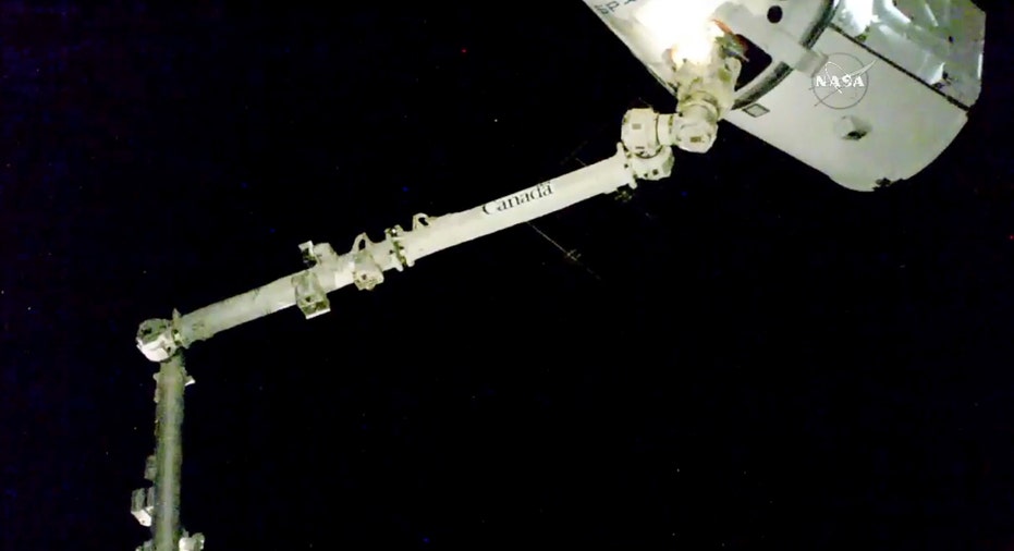 SpaceX Dragon Cargo Spacecraft at ISS AP FBN