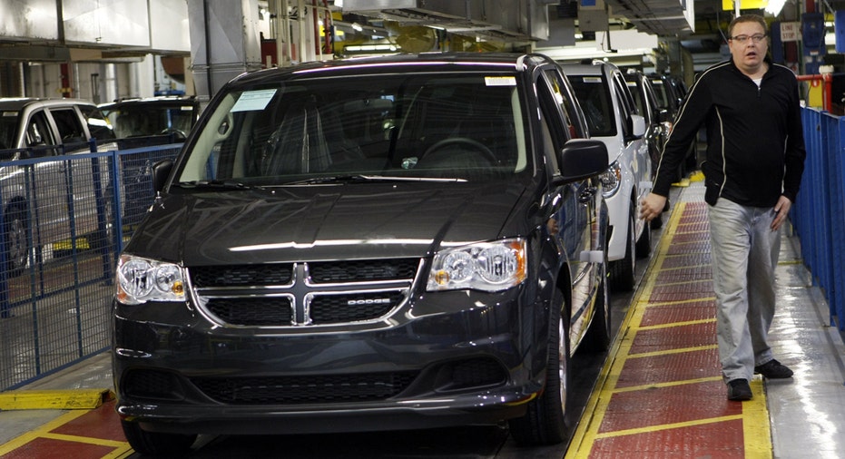 2011 Dodge Grand Caravan on assembly line Fiat Chrysler FBN