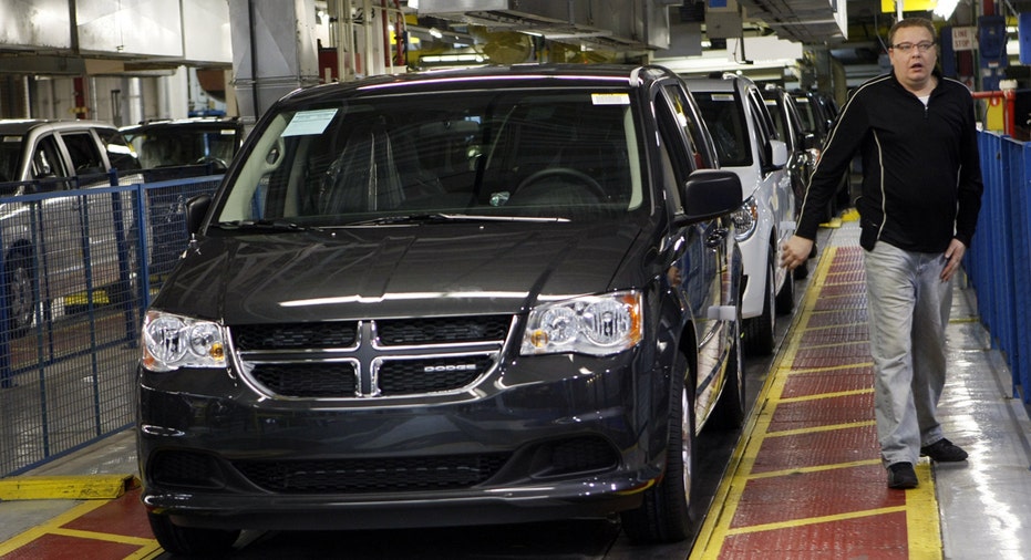 2011 Dodge Grand Caravan on assembly line Fiat Chrysler FBN