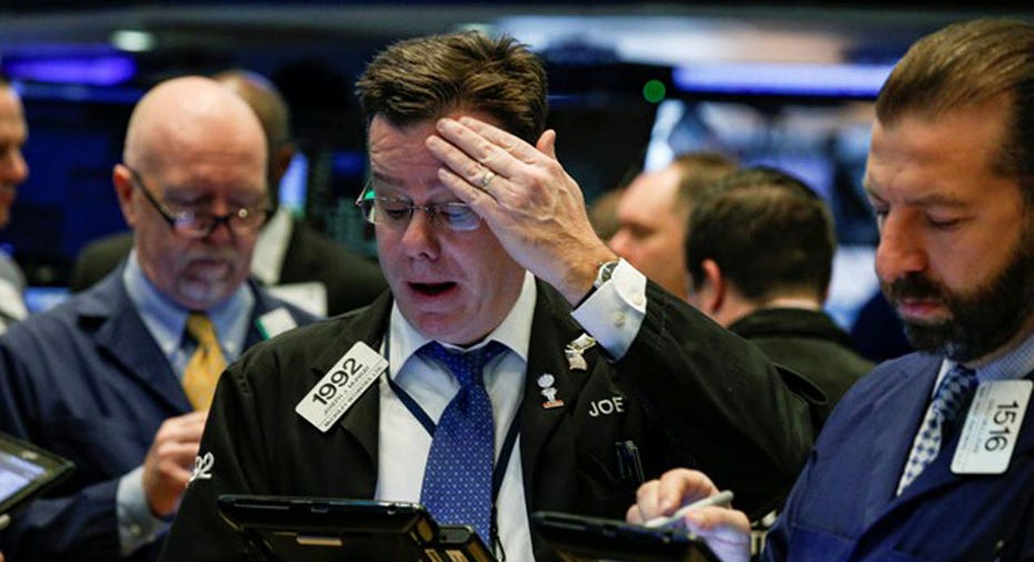 Traders Selloff  REUTERS/Brendan McDermid