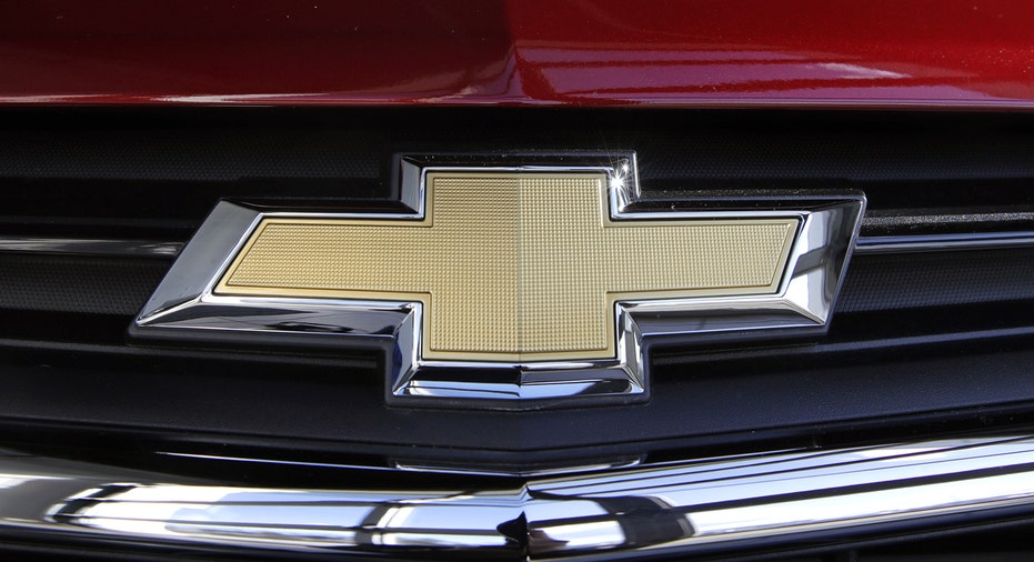 GM General Motors Chevrolet logo on Equinox grille FBN