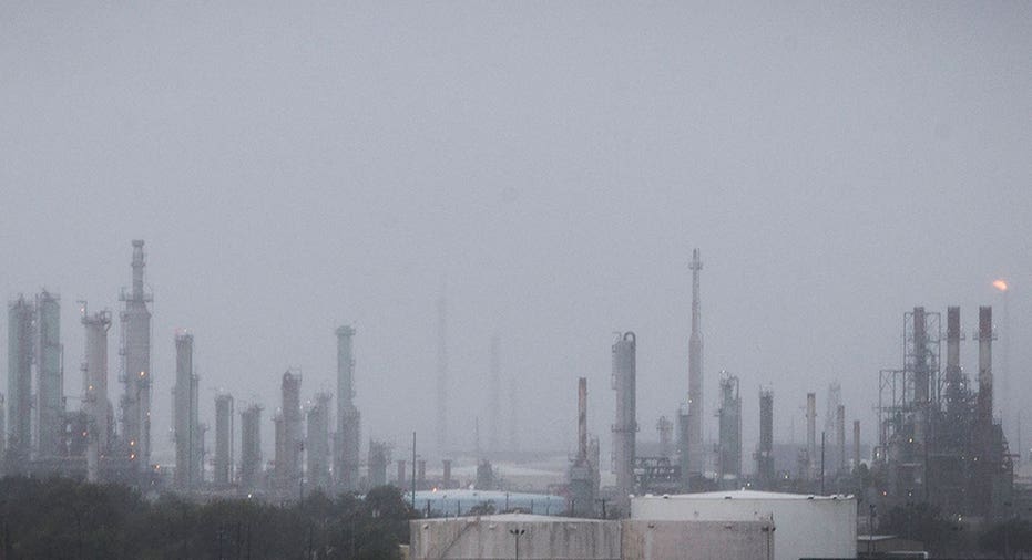 Texas Refineries Begin Restart After Hit From Storm Harvey | Fox Business