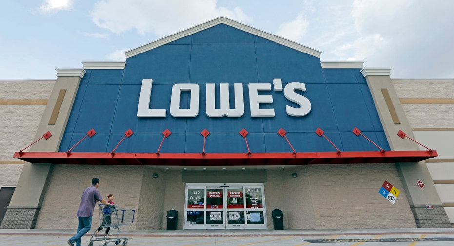 Lowe's store and customer FBN