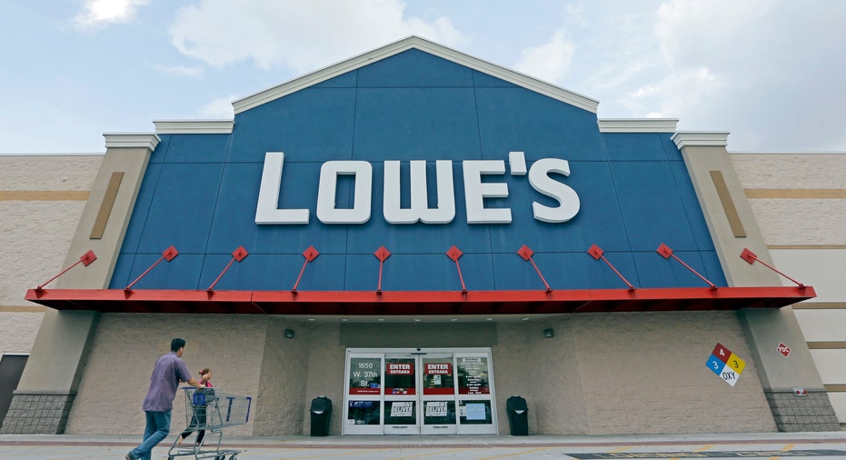 Lowe's store and customer FBN